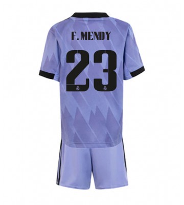 Real Madrid Ferland Mendy #23 Bortedraktsett Barn 2022-23 Kortermet (+ Korte bukser)